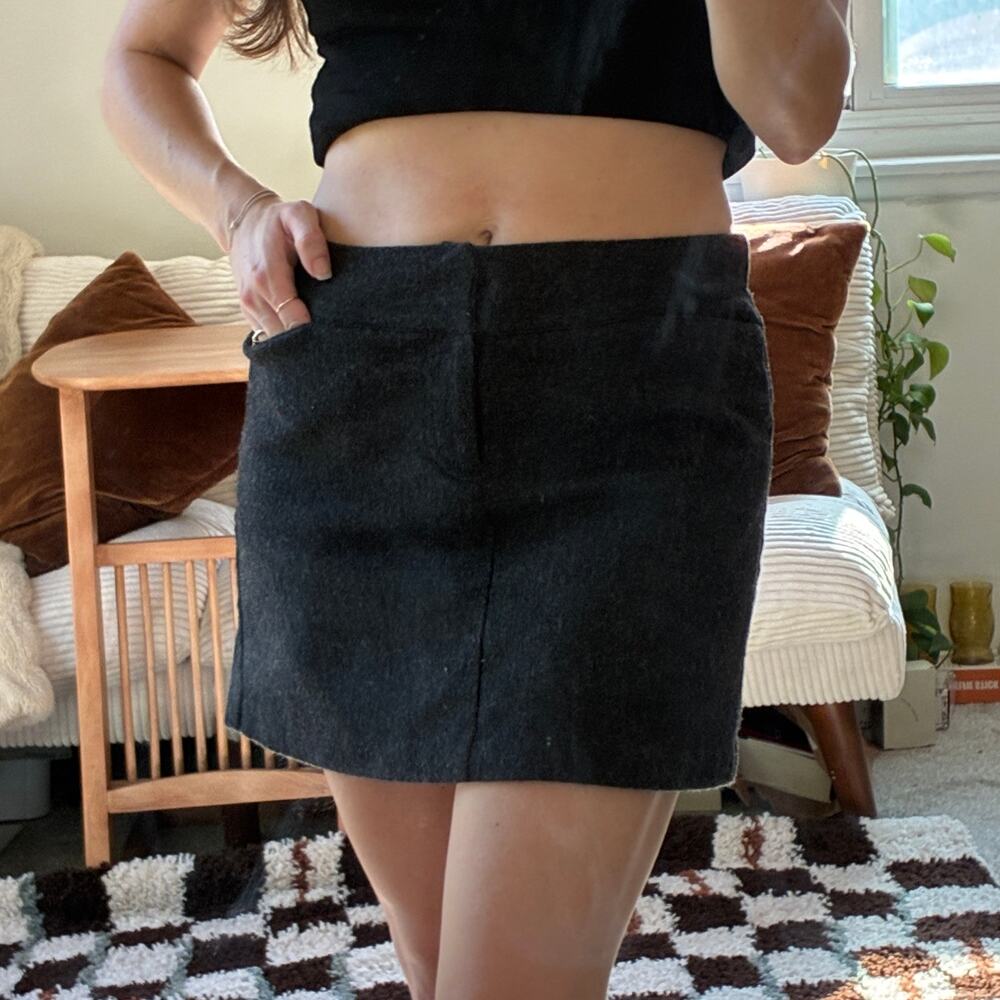 American Eagle Wool Dark Gray Stretch Mini Skirt Womens Size 0